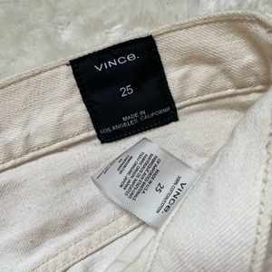 Vince white straight leg boyfriend jeans size 25